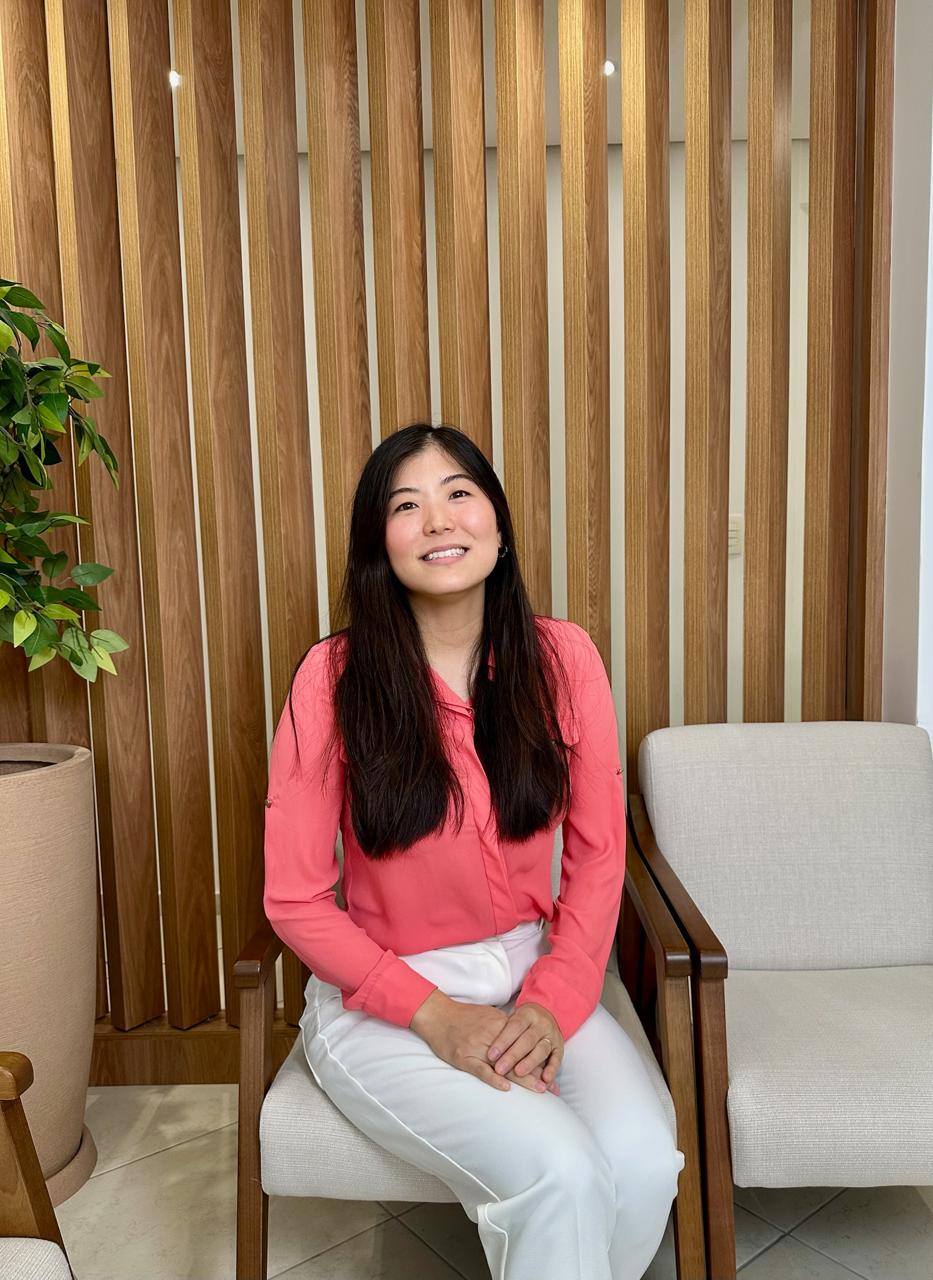 Dra. Julia Harumi Iwakura — Oftalmologista